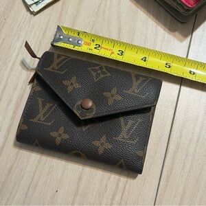 Louis Vuitton Open face monogram Wallet brown snap